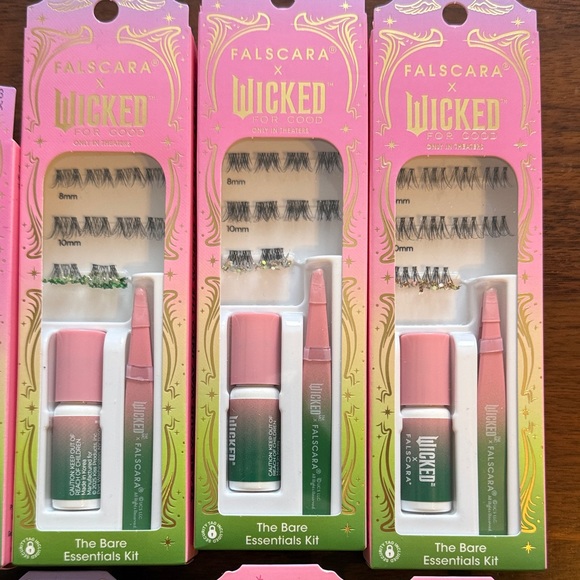 Kiss Falscara Wicked Lash and Nail Set - Green, Pink, Black - Picture 4 of 5